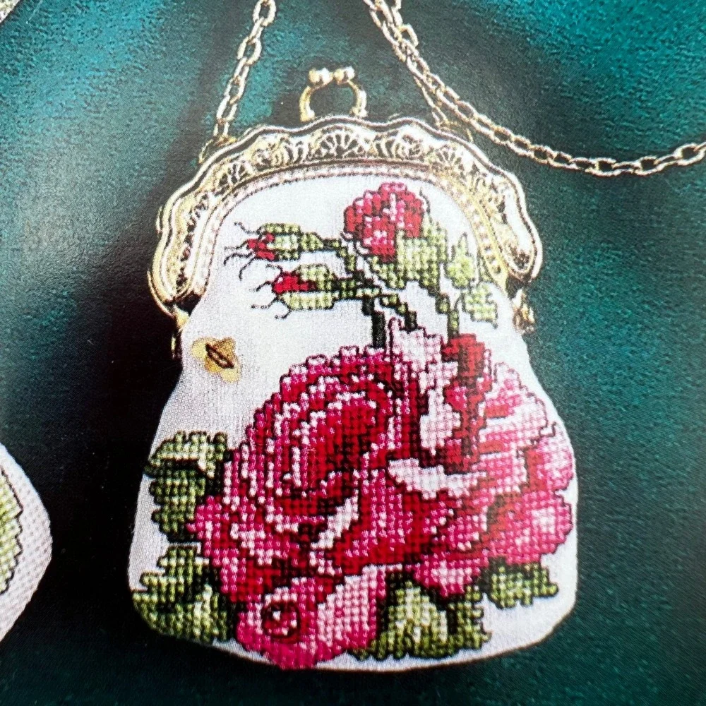 American School of Needlework Little Cross Stitch Purses Book Barbara Baatz 3739